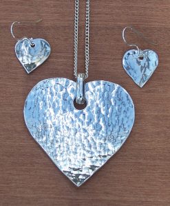 Heart pendant + earrings