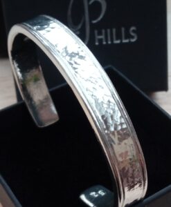 Mans cuff with hammered finish